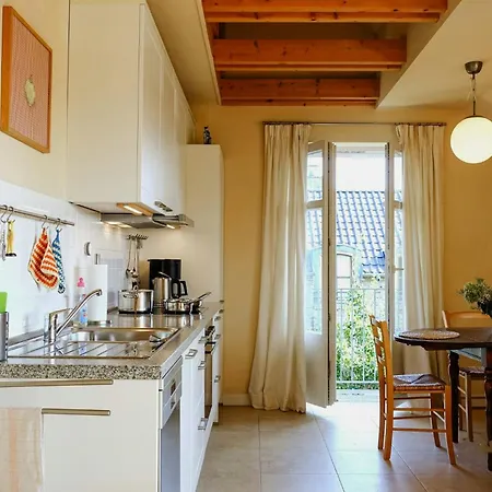 Maisonette In Historic Hébergement de vacances *