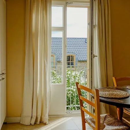 Maisonette In Historic Semesterbostad Paretz