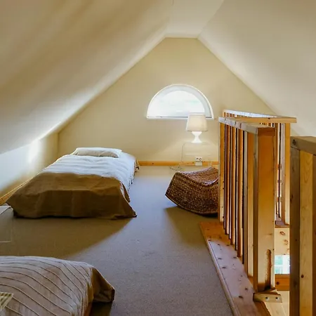 בית נופש Maisonette In Historic *