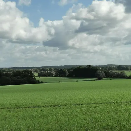 בית נופש Maisonette In Historic Paretz