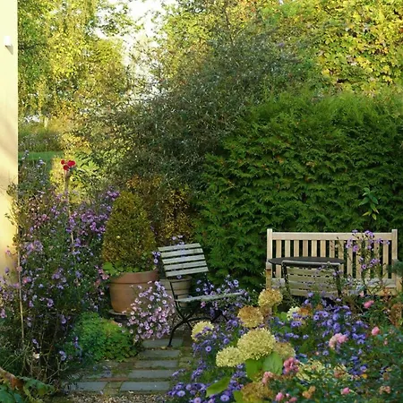 Maisonette In Historic Semesterbostad