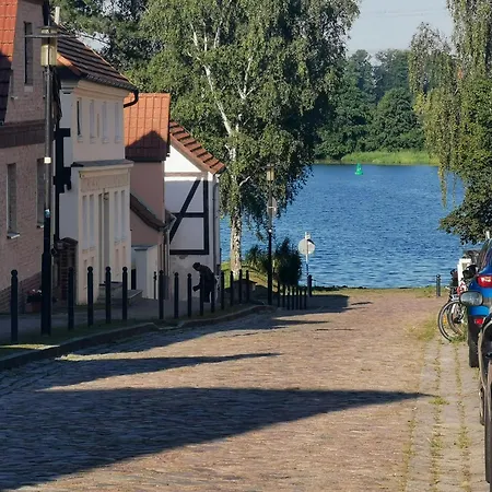 Maisonette In Historic Semesterbostad *