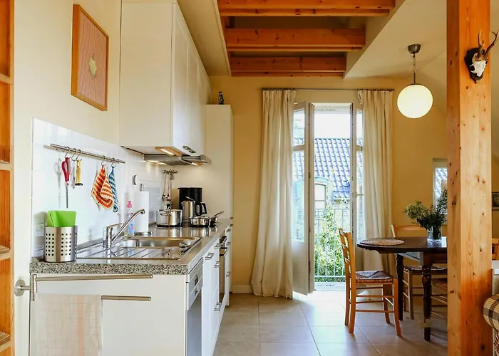 Maisonette In Historic Vakantiehuis *